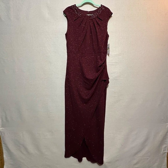 NWT SLNY Cap Sleeve Glitter Faux Wrap Gown - size 14 - Picture 3 of 7